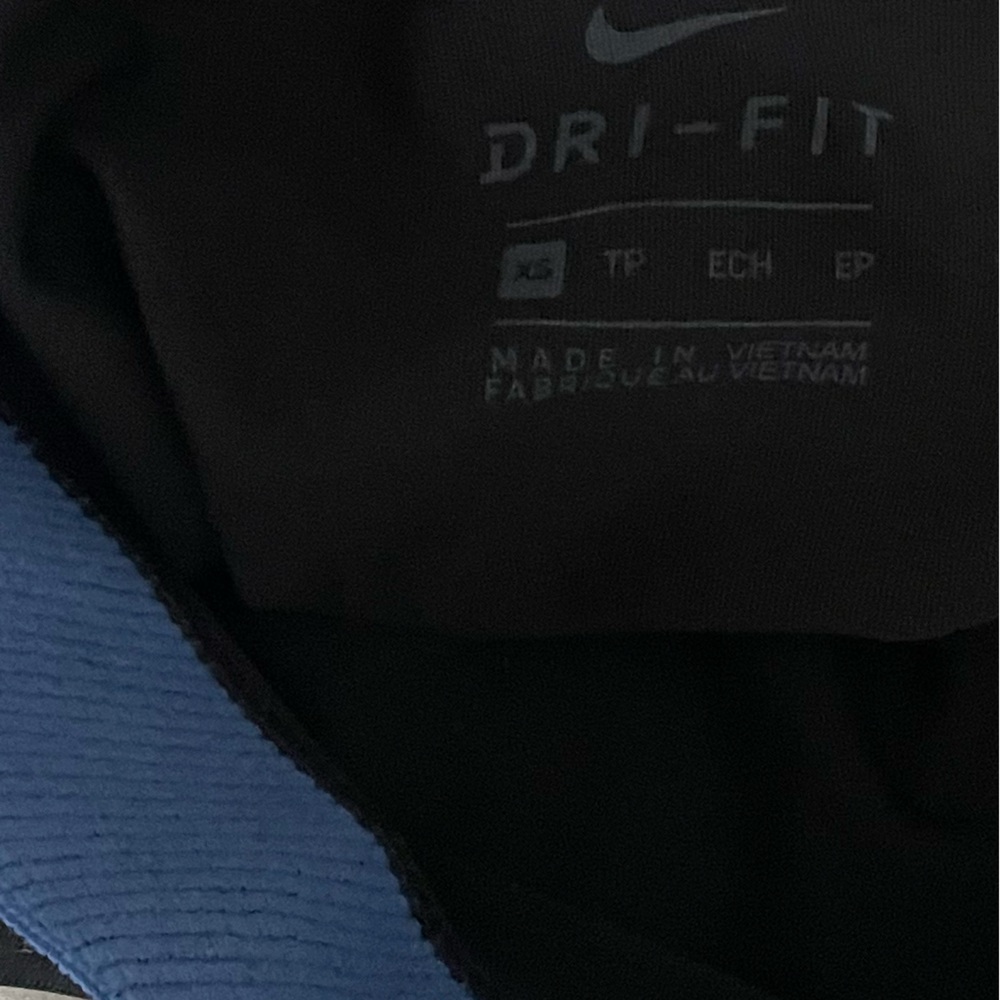 Nike Womens 3 Inch Short - Picture 3 of 4
